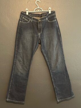 NWOT Wrangler Q-Baby Jeans